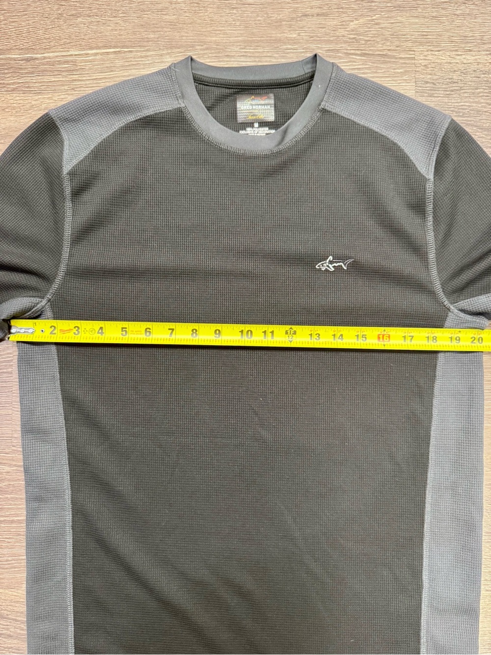Greg Norman for Tasso Elba Thermal Performance Shirt Mens M Black Gray - Picture 4 of 6